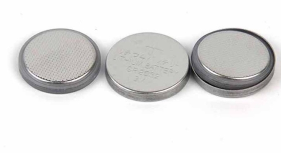 CR2032硬貨の細胞集合体機械電池の研究のための手動ディスク カッター